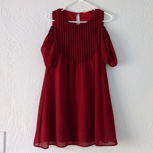 Dresses & Skirts - Romantic red dress
